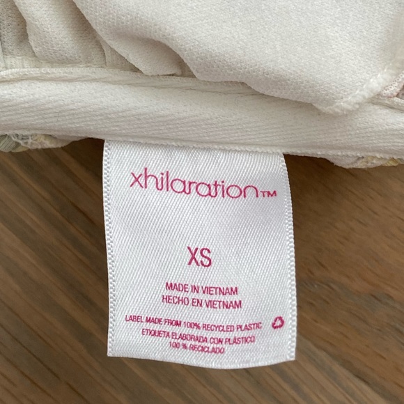 Swimsuit tops - Picture 4 of 4